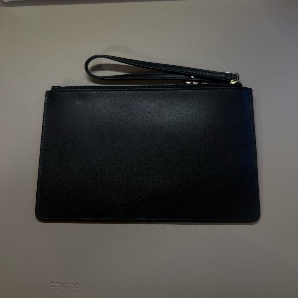 NWOT Rare Kate Spade Black Wristlet With Pink Floral Detail - Picture 2 of 2